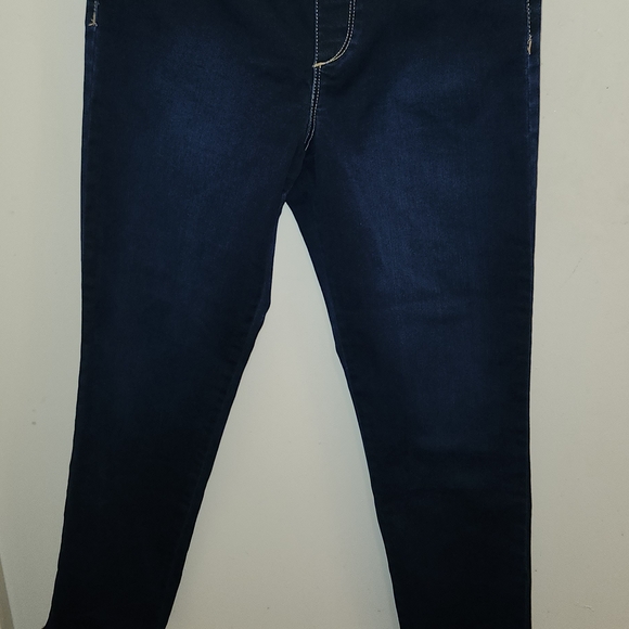 Gloria Vanderbilt Dark Indigo Skinny Jeans - Picture 1 of 7